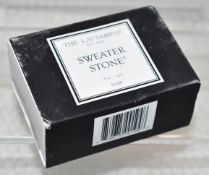 1 x THE LAUNDRESS SWEATER STONE - Boxed Stock - Ref: 6540224/HCU205/WH2-HC06 - CL987 - Location: