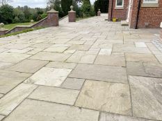 Large Quantity of Premium Paving- Over 240 Pieces In Total - NO VAT ON THE HAMMER
