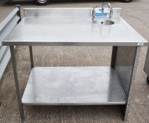 1 x Large Stainless Steel Prep Table with Undershelf and Wash Basin H91 x W120 x D90 cms