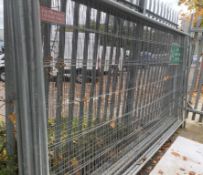 10 x Large Barrier Fencing Panels By Jackson- Includes Feet - Ref: PR065 - CL964 - Location: