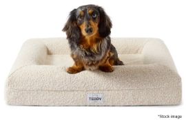 1 x TEDDY LONDON Medium-sized Boucle Dog Bed in Light Beige - Original Price £179.00