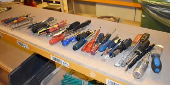 1 x Assorted Lot of Approx 53 x Handtools in Linbin Box - Screwdrivers, Allen Keys, Hammers,
