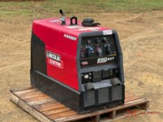 LINCOLN ELECTRIC 250GXT RANGER GAS POWERED WELDER