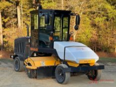 2017 LAYMOR SM 450-ST SWEEPER