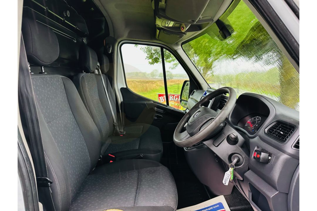 VAUXHALL MOVANO F3500 2.3 CDTI BI TURBO *MEDIUM WHEEL BASE - 2022 MODEL - ULEZ COMPLIANT - Image 18 of 26