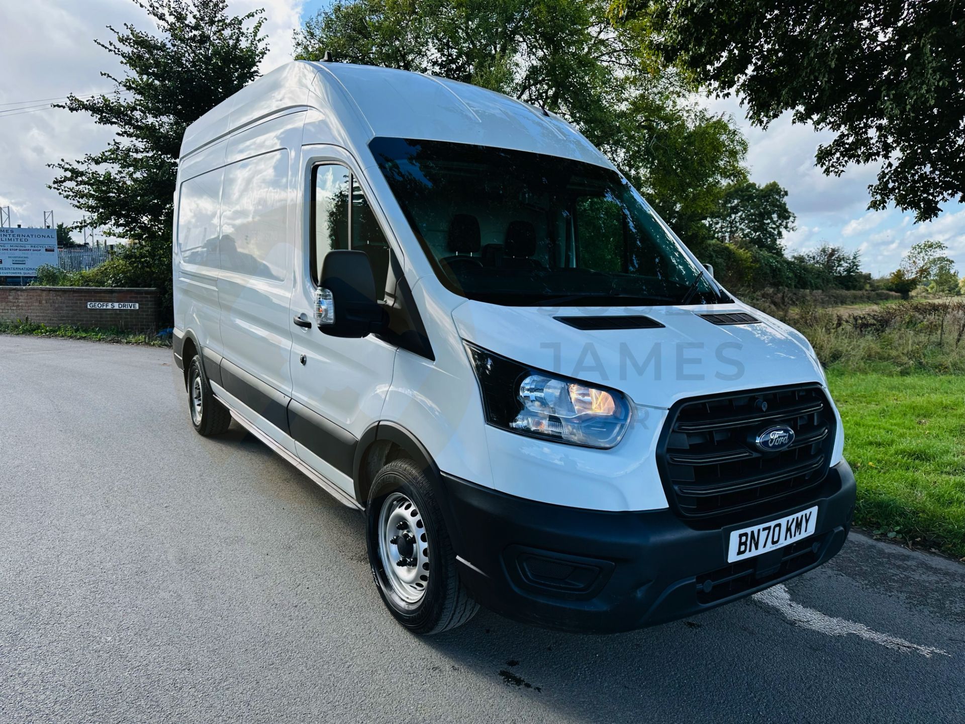 FORD TRANSIT 130 T350 *LWB HI-ROOF* (2021 - EURO 6) 2.0 TDCI 'ECOBLUE' *LEADER EDITION* - 1 OWNER! - Image 2 of 30