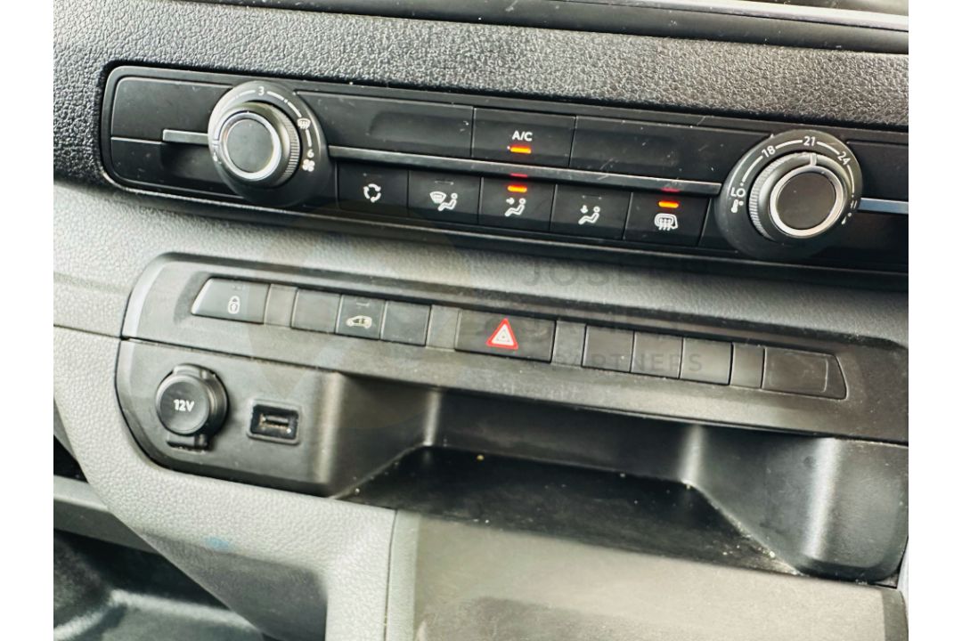 (ON SALE) CITROEN DISPATCH XS1000 BLUEHDI *ENTERPRISE EDITION* (20 REG) - AIR CON - 1 OWNER! - Image 23 of 30