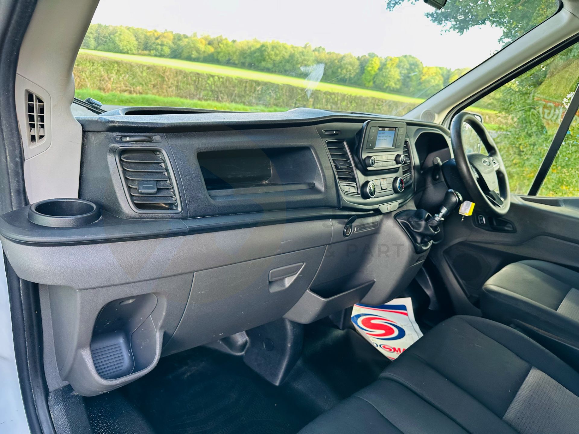 FORD TRANSIT 130 T350 *LWB HI-ROOF* (2021 - EURO 6) 2.0 TDCI 'ECOBLUE' *LEADER EDITION* - 1 OWNER! - Image 18 of 30