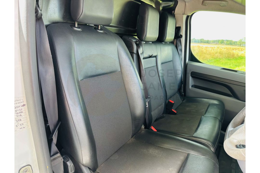(ON SALE) CITROEN DISPATCH XS1000 BLUEHDI *ENTERPRISE EDITION* (20 REG) - AIR CON - 1 OWNER! - Image 20 of 30