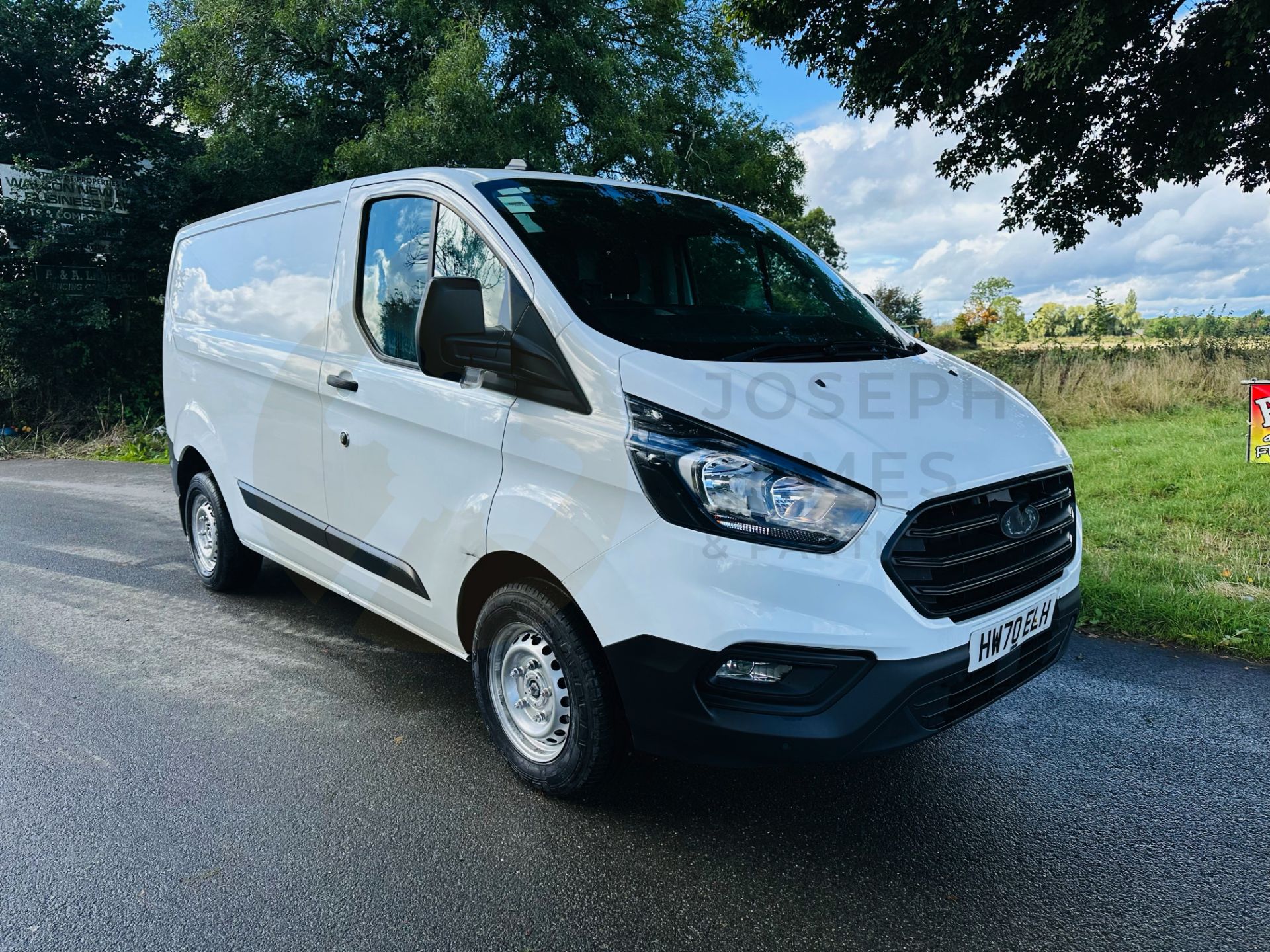 (ON SALE) FORD TRANSIT CUSTOM 300 *LEADER* SWB - PANEL VAN (2021 - EURO 6) 2.0 TDCI 'ECO-BLUE' - Image 2 of 29