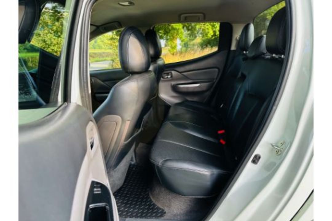 MITSUBISHI L200 "WARRIOR" 2.4DI-D "AUTO START/STOP DOUBLE CAB - 67 REG - LEATHER - MASSIVE SPEC - Image 14 of 33