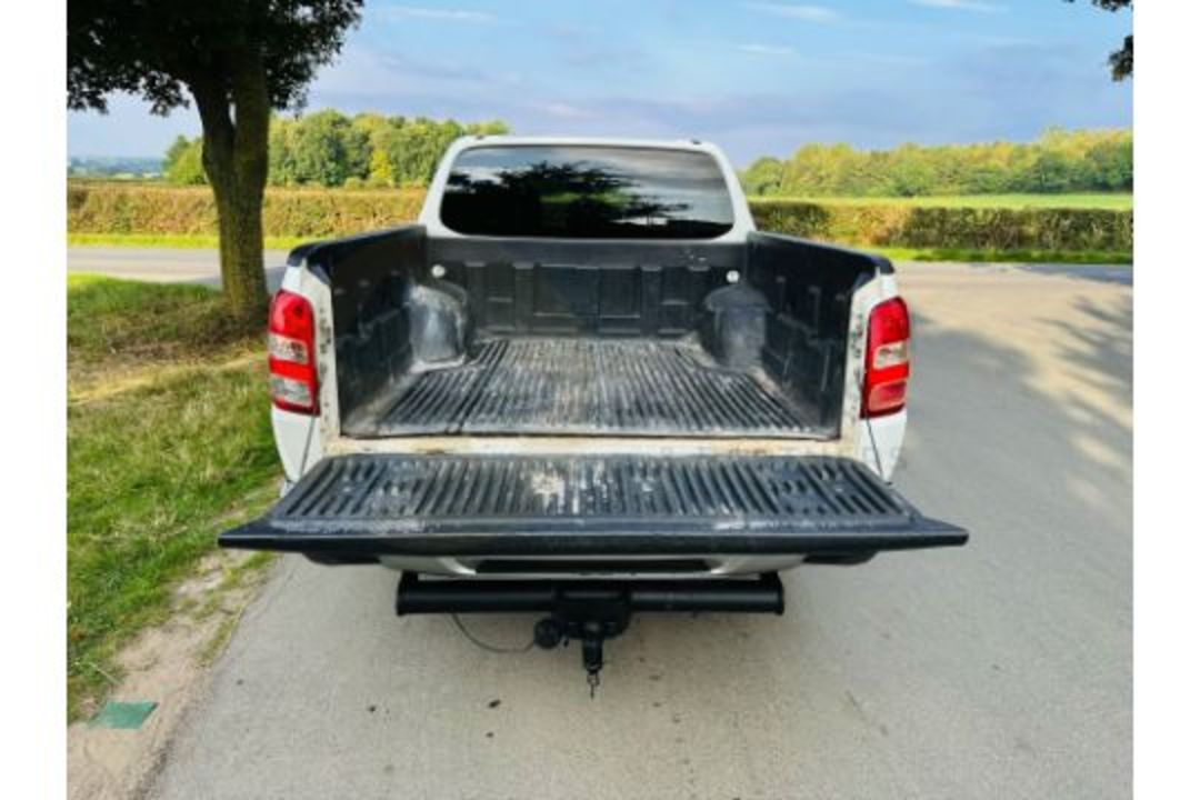MITSUBISHI L200 "WARRIOR" 2.4DI-D "AUTO START/STOP DOUBLE CAB - 67 REG - LEATHER - MASSIVE SPEC - Image 11 of 33