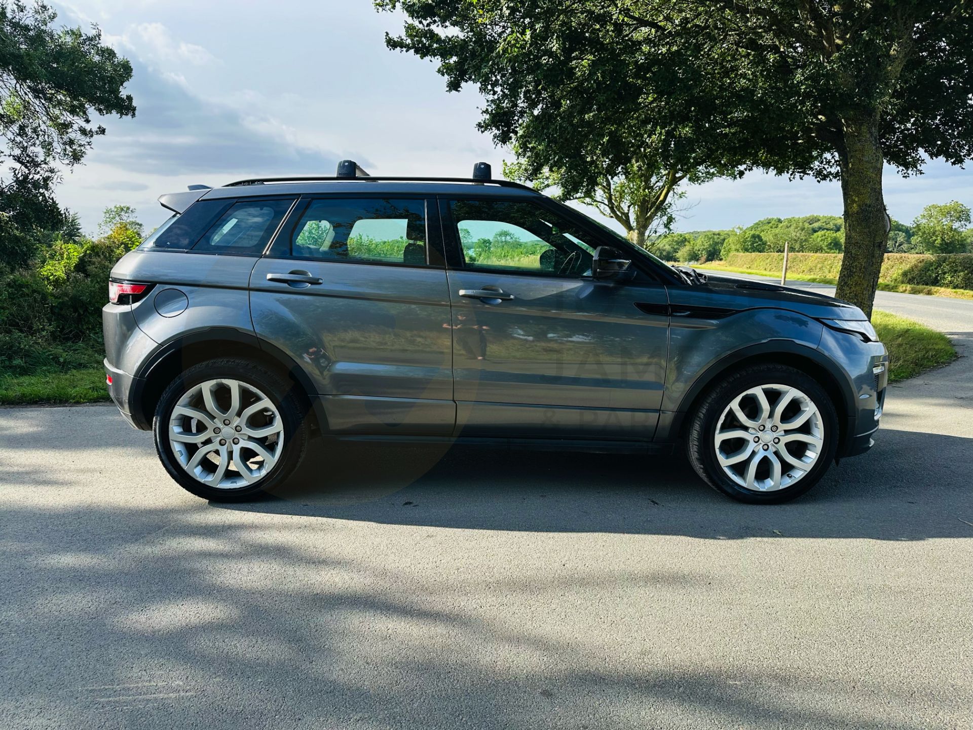 (ON SALE) RANGE ROVER EVOQUE *HSE DYNAMIC* 5 DOOR SUV (2017 - EURO 6) 2.0 TD4 - AUTO S/S (NO VAT) - Image 10 of 35