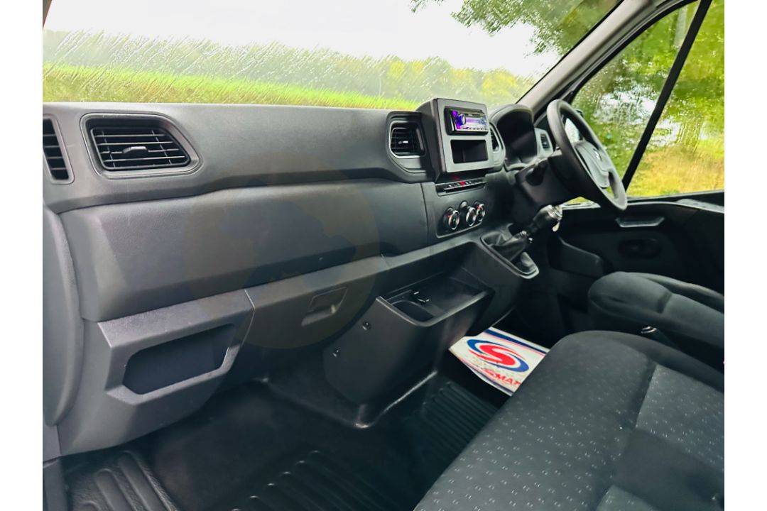 VAUXHALL MOVANO F3500 2.3 CDTI BI TURBO *MEDIUM WHEEL BASE - 2022 MODEL - ULEZ COMPLIANT - Image 17 of 26