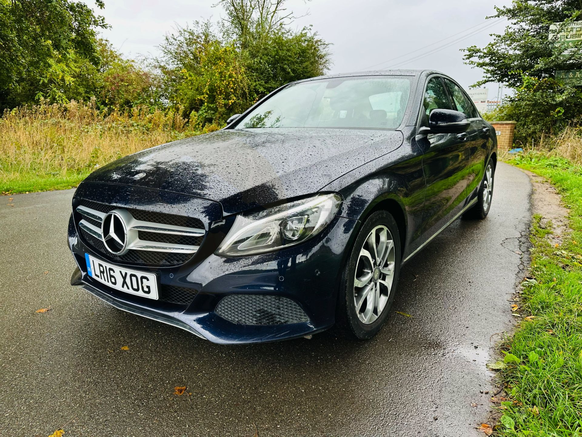 MERCEDES C220D *SPORT EDITION* (16 REG) 7G -TRONIC AUTOMATIC - 1 OWNER - SERVICE HISTORY -EURO 6 - Image 4 of 34