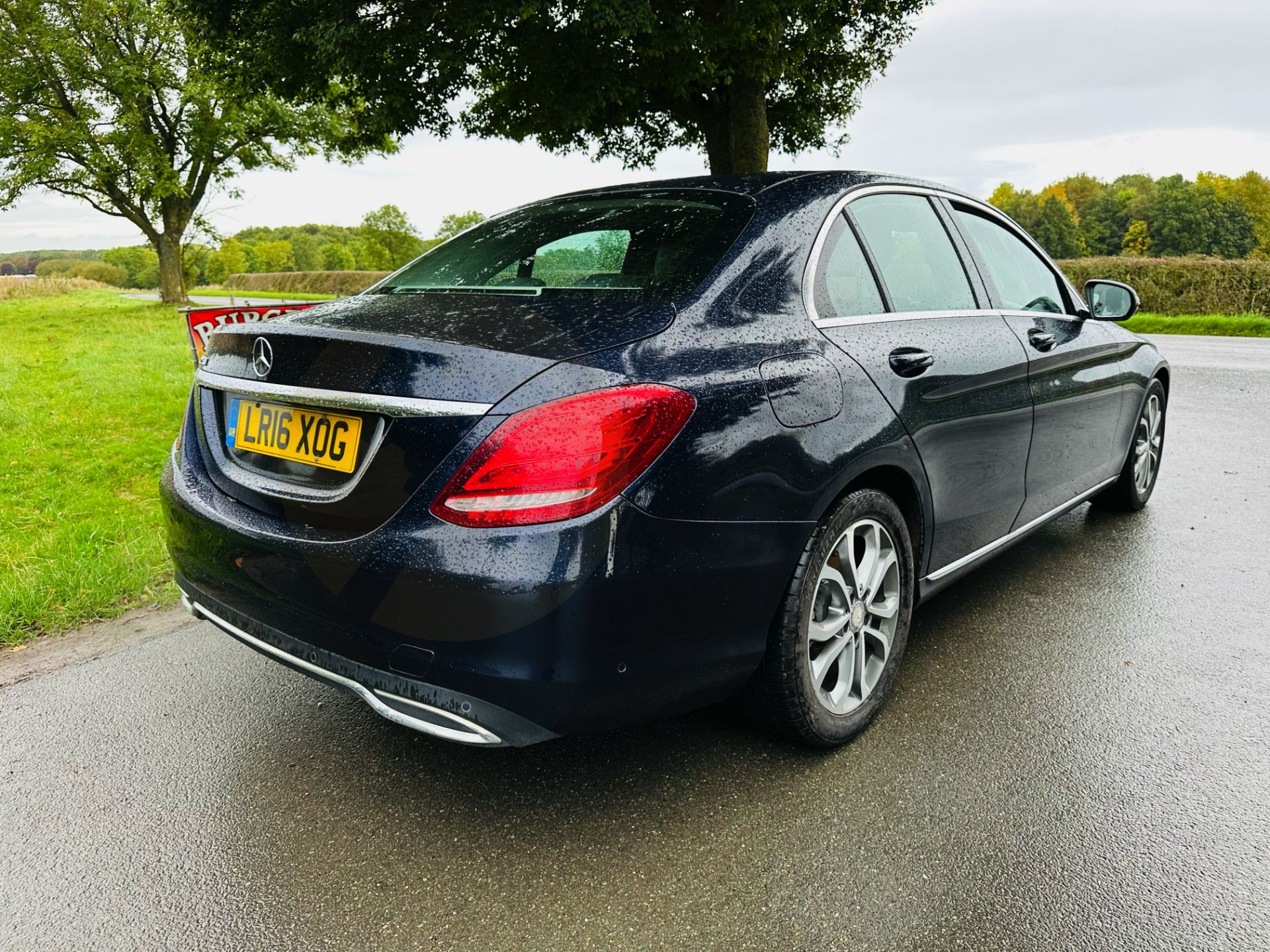 MERCEDES C220D *SPORT EDITION* (16 REG) 7G -TRONIC AUTOMATIC - 1 OWNER - SERVICE HISTORY -EURO 6 - Image 9 of 34