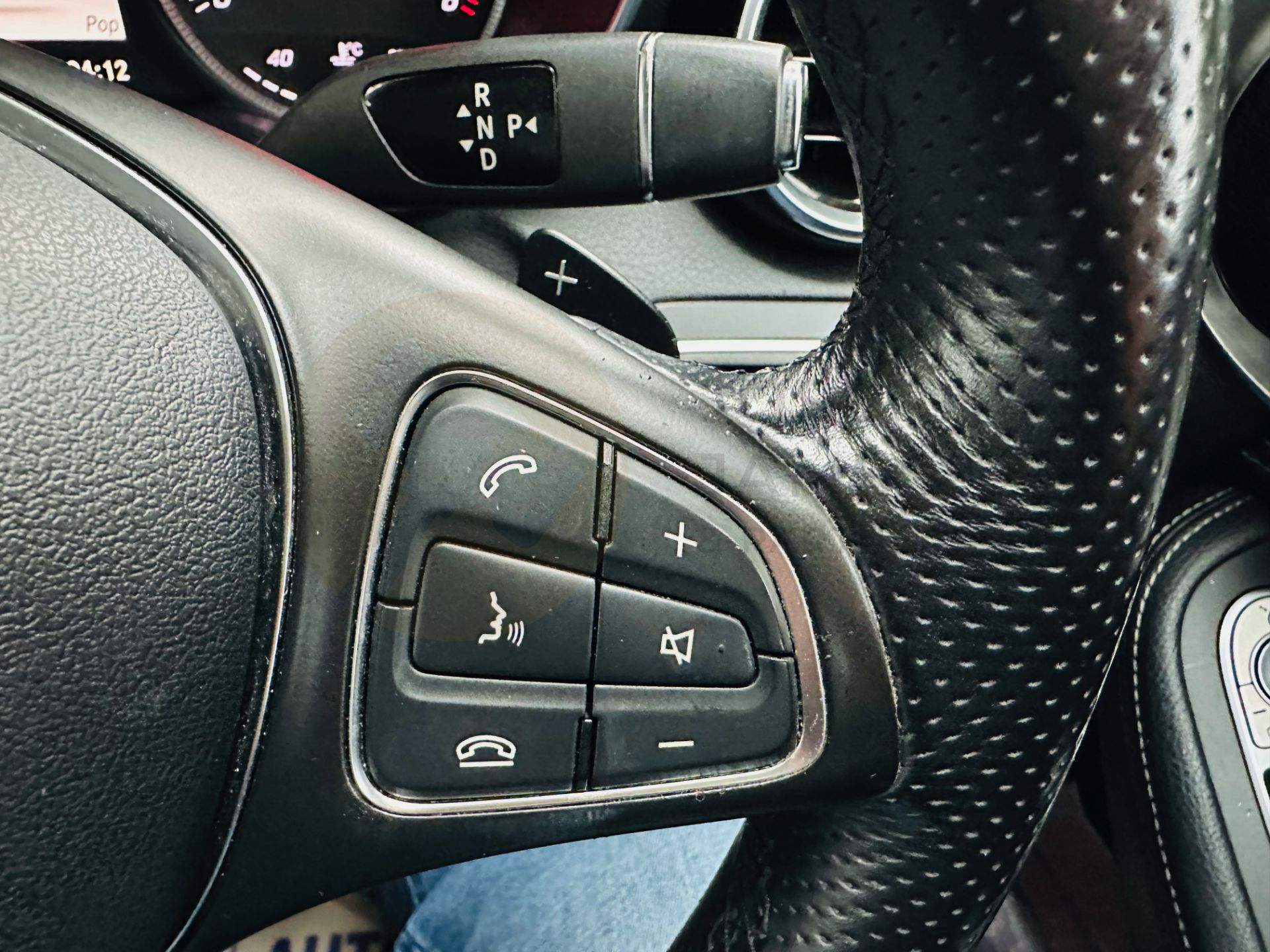 MERCEDES C220D *SPORT EDITION* (16 REG) 7G -TRONIC AUTOMATIC - 1 OWNER - SERVICE HISTORY -EURO 6 - Image 29 of 34
