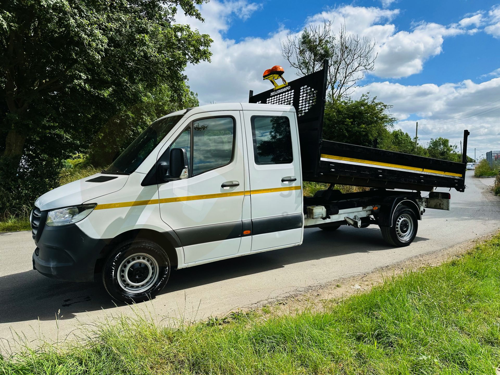 (ON SALE) MERCEDES SPRINTER 315CDI RWD *LWB D/C TIPPER* (2022 - FACELIFT MODEL) *EURO 6* (3500KG) - Image 5 of 33