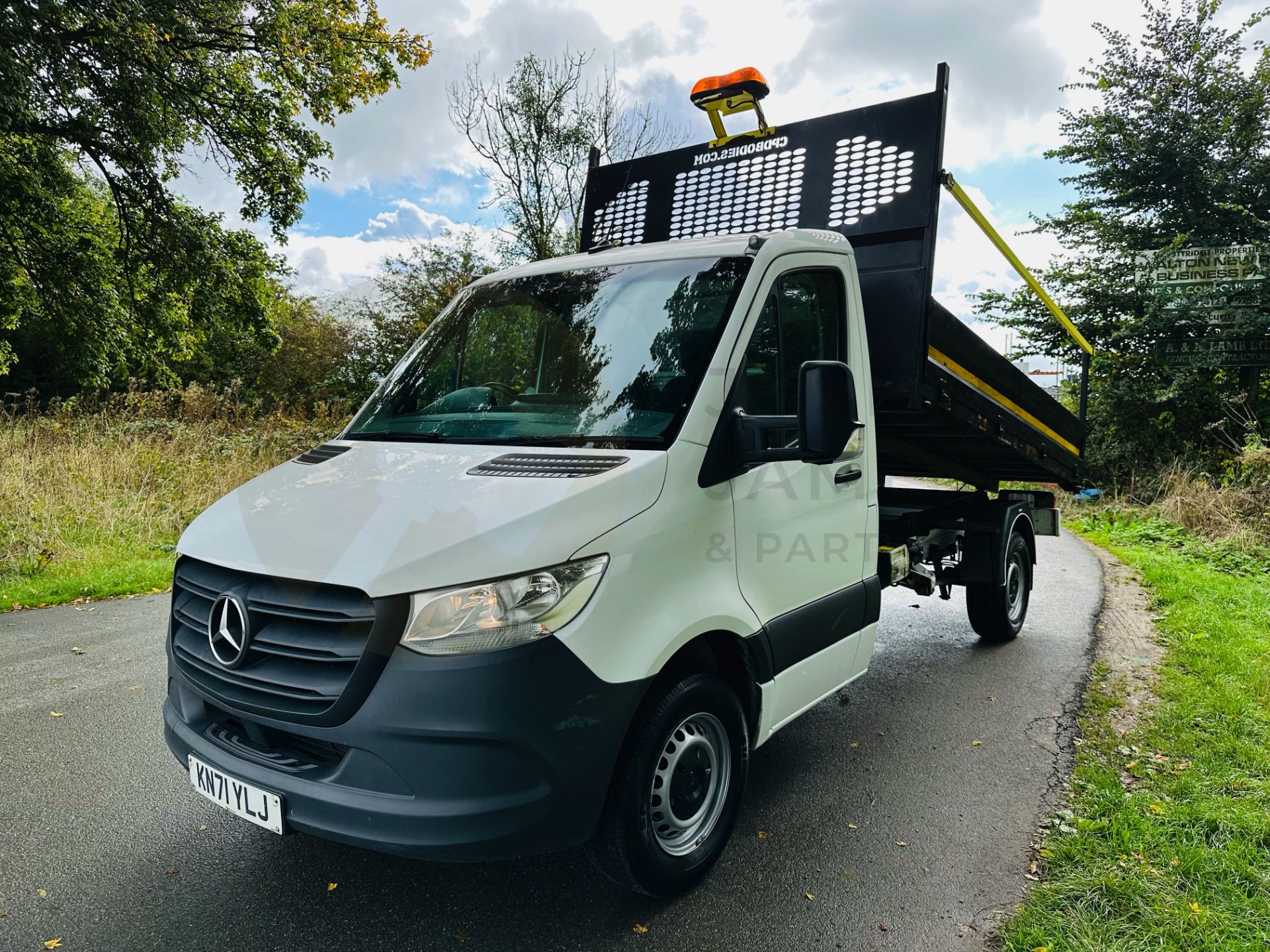 MERCEDES SPRINTER 315CDI *TIPPER TRUCK* 2022 MODEL - 1 OWNER - 3500KG GROSS - ONLY 50K MILES -EURO 6 - Image 4 of 26