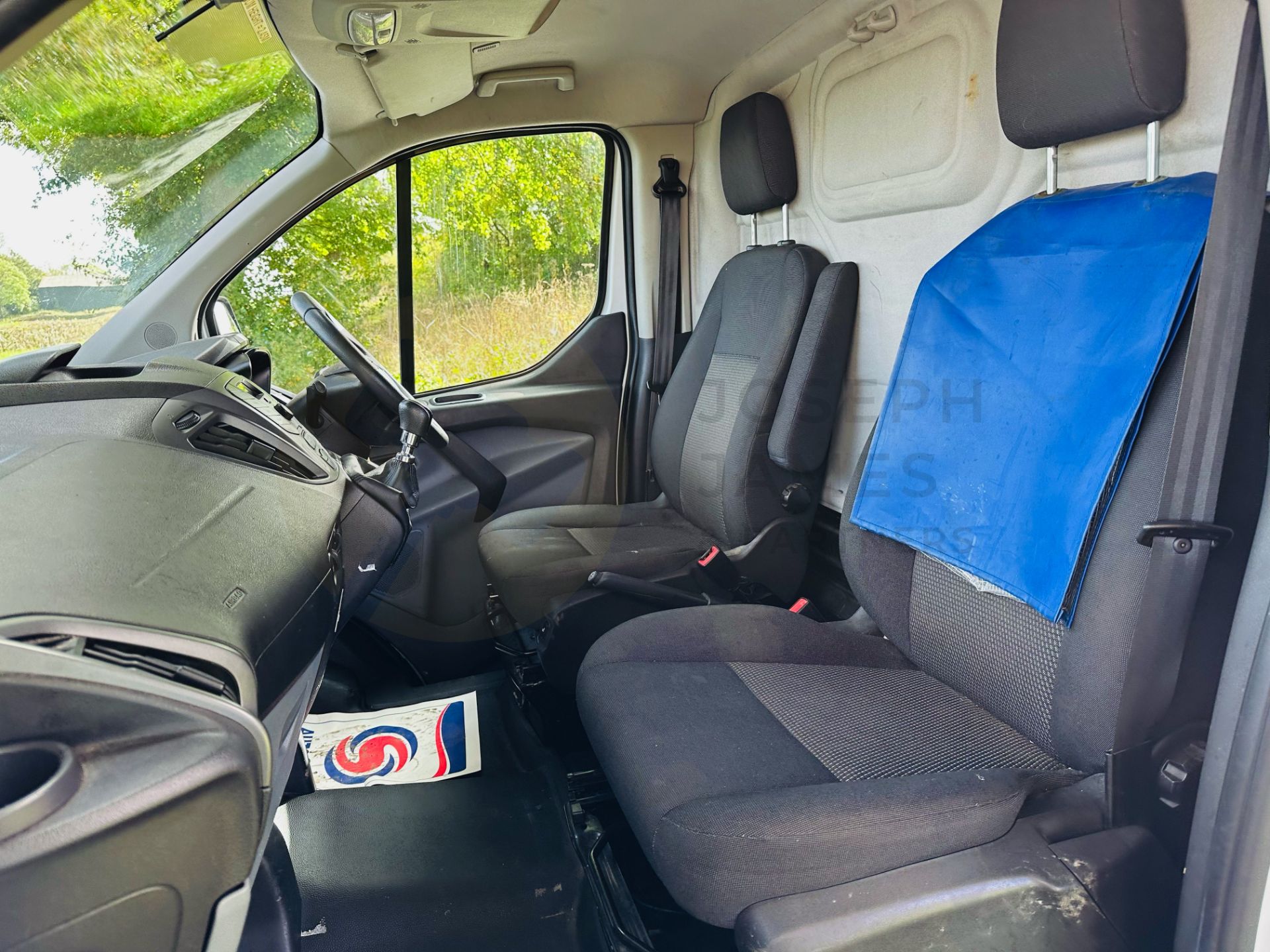 FORD TRANSIT CUSTOM 310 2.0TDCI (2017 MODEL) - START /STOP - ONLY 49K MILES - 1 OWNER - EURO 6 - Image 16 of 29