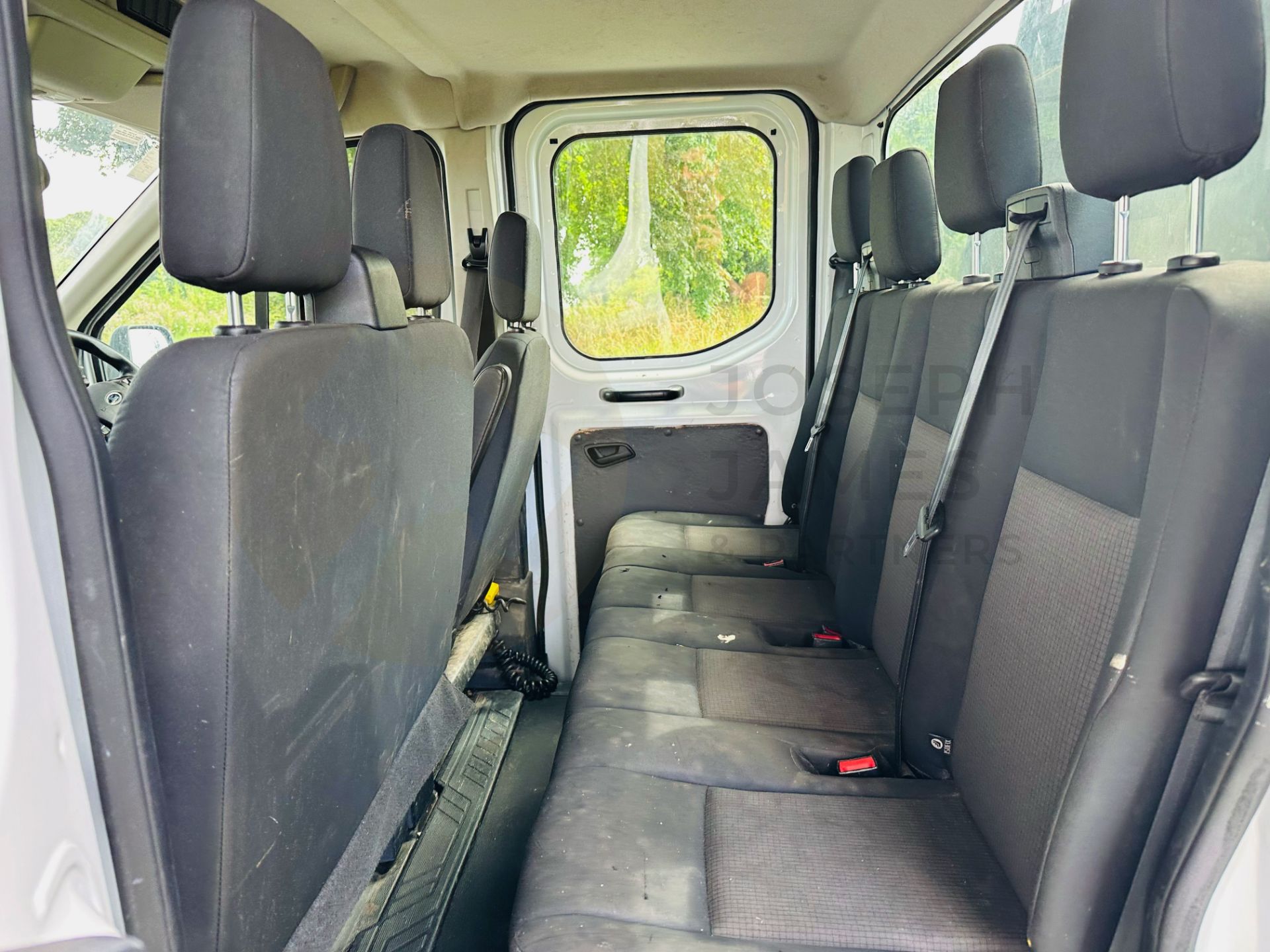 FORD TRANSIT 130 T350 *LWB - DOUBLE CAB TIPPER* (2021 EURO 6) 2.0 TDCI 'ECOBLUE' *LEADER* (3500 KG) - Image 15 of 31