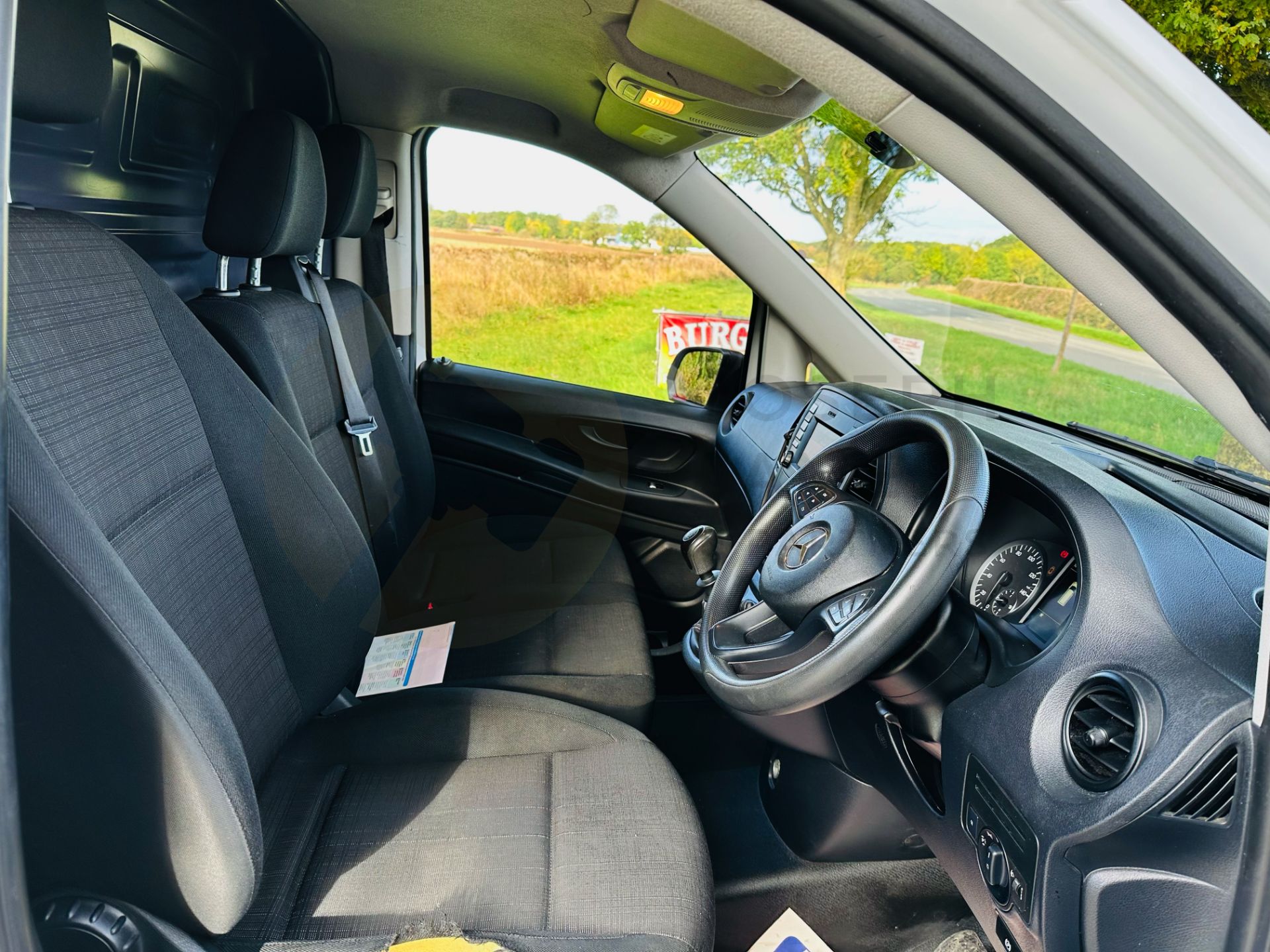 MERCEDES-BENZ VITO 114 CDI *BLUETEC* LWB - 19 REG - ONLY 1 OWNER FROM NEW - ULEZ COMPLAINT - Image 19 of 30
