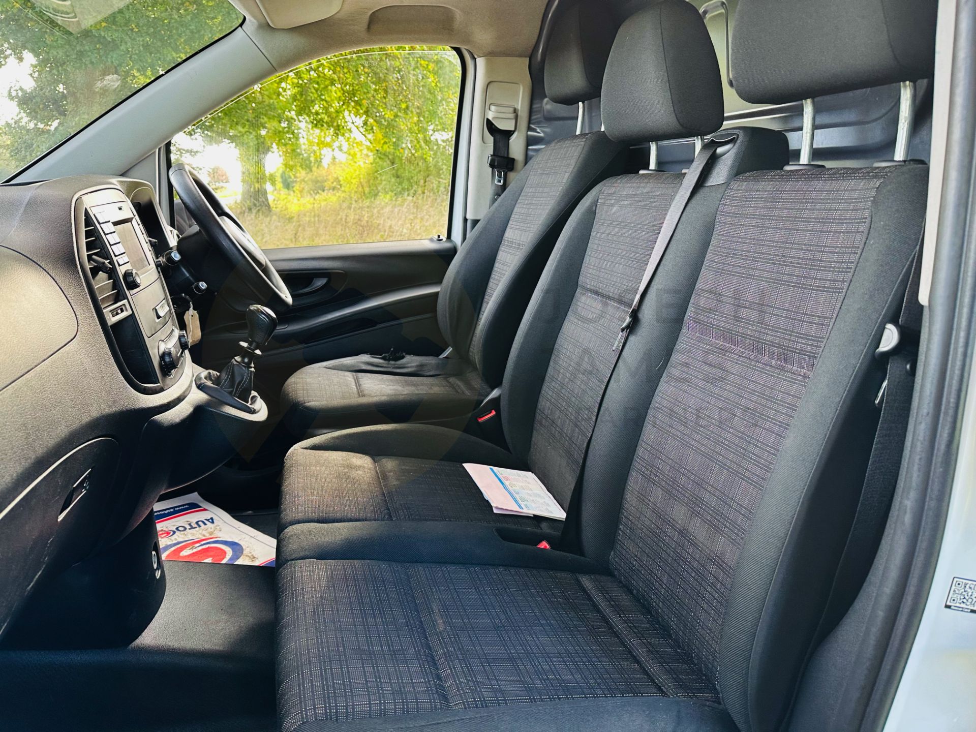 MERCEDES-BENZ VITO 114 CDI *BLUETEC* LWB - 19 REG - ONLY 1 OWNER FROM NEW - ULEZ COMPLAINT - Image 17 of 30