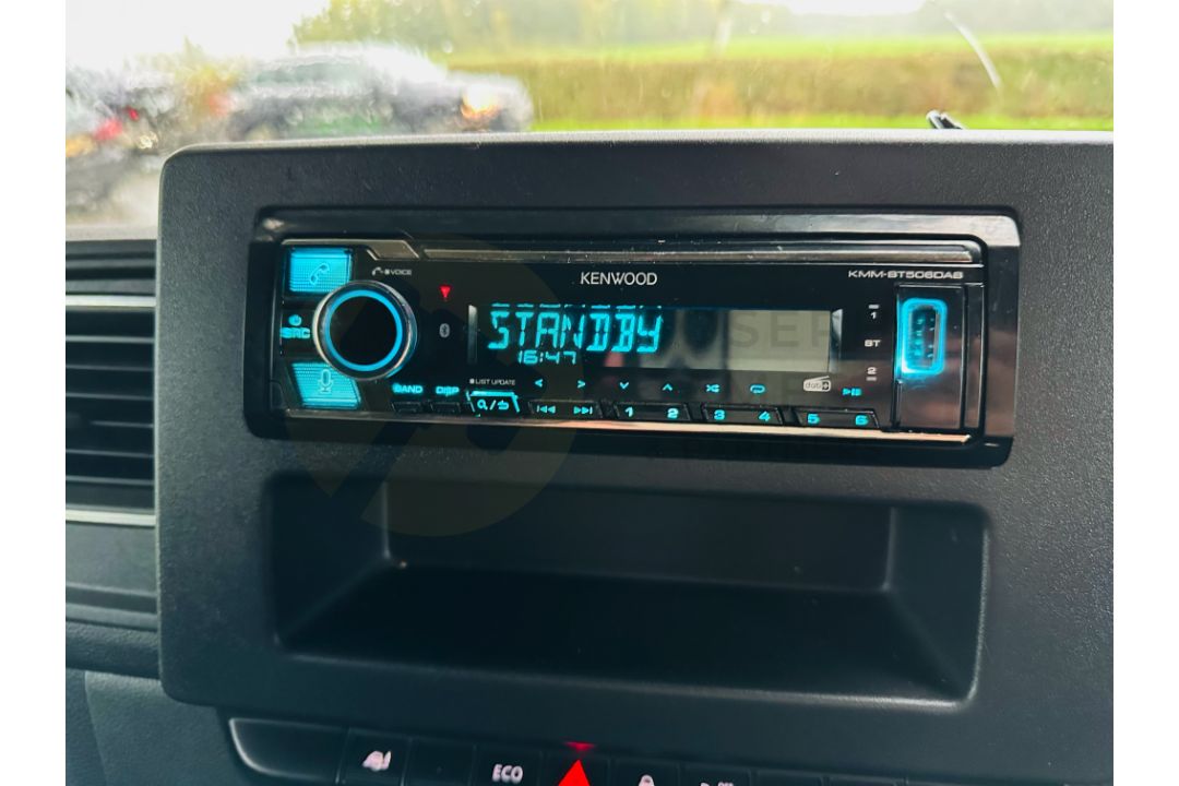 VAUXHALL MOVANO F3500 2.3 CDTI BI TURBO *MEDIUM WHEEL BASE - 2022 MODEL - ULEZ COMPLIANT - Image 24 of 26