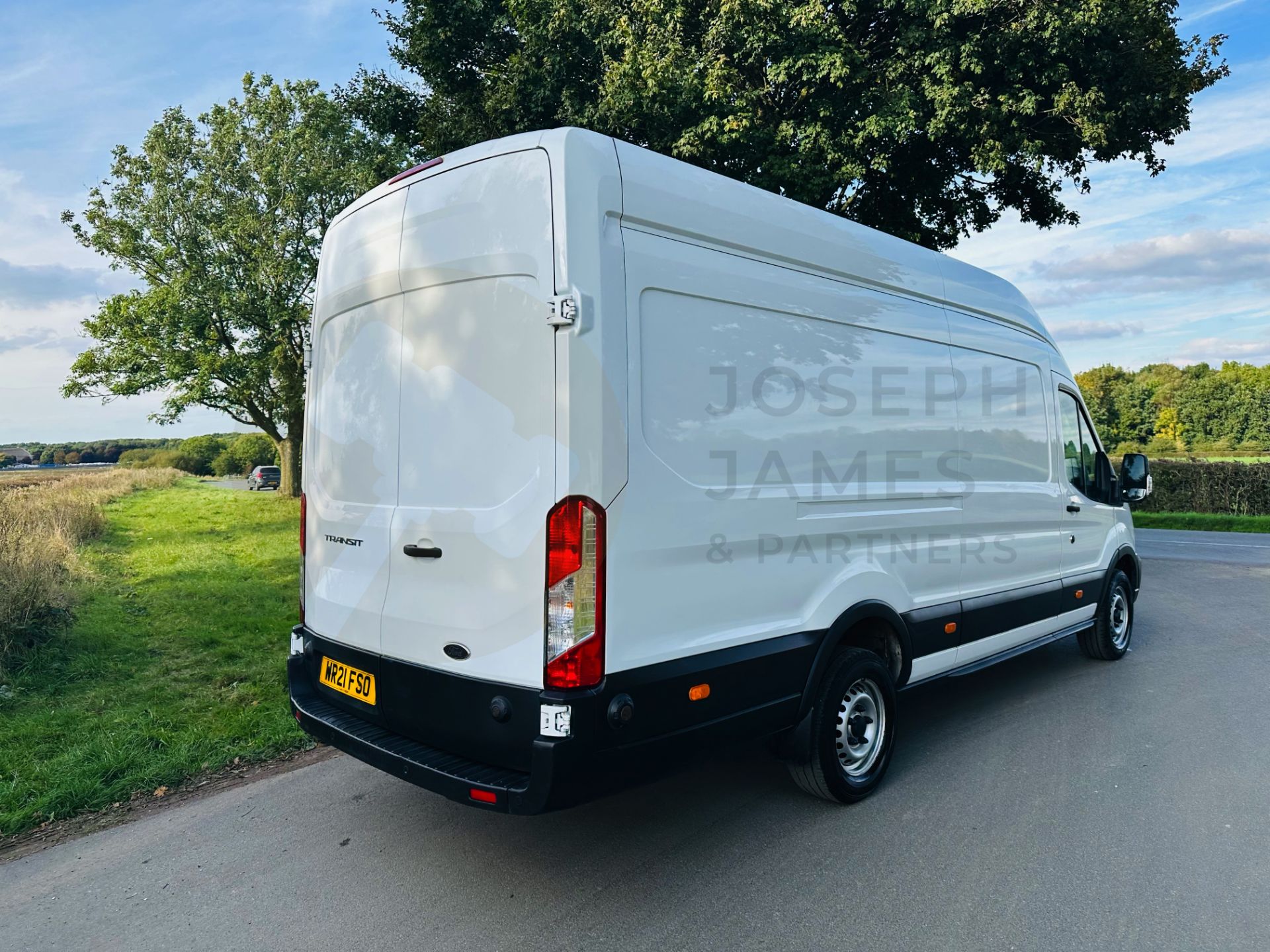(ON SALE) FORD TRANSIT T350 2.0TDCI (130) XLWB JUMBO *ECOBLUE* - 21 REG - ONLY 70K MILES - - Image 9 of 30