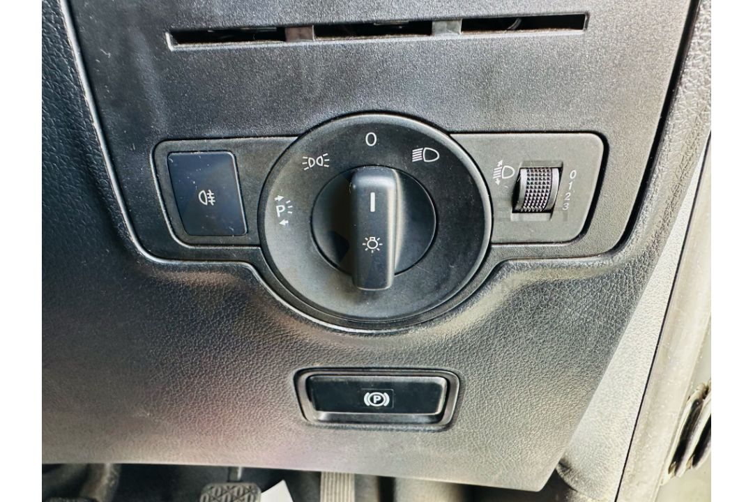 MERCEDES-BENZ VITO 116 CDI *BLUETEC* LWB - 2020 MODEL - ONLY 1 OWNER FROM NEW - ULEZ COMPLAINT - Image 21 of 28