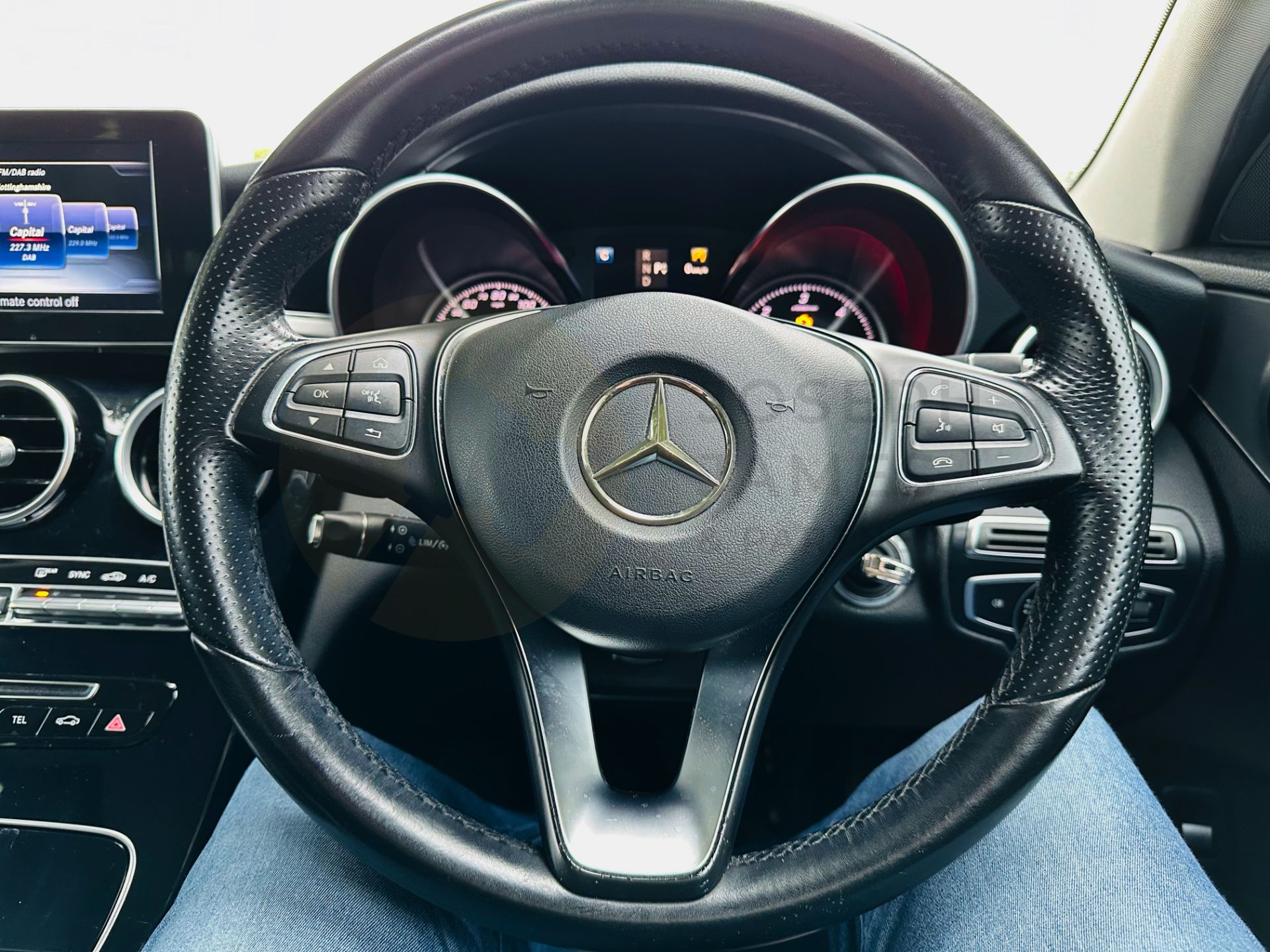 MERCEDES C220D *SPORT EDITION* (16 REG) 7G -TRONIC AUTOMATIC - 1 OWNER - SERVICE HISTORY -EURO 6 - Image 27 of 34
