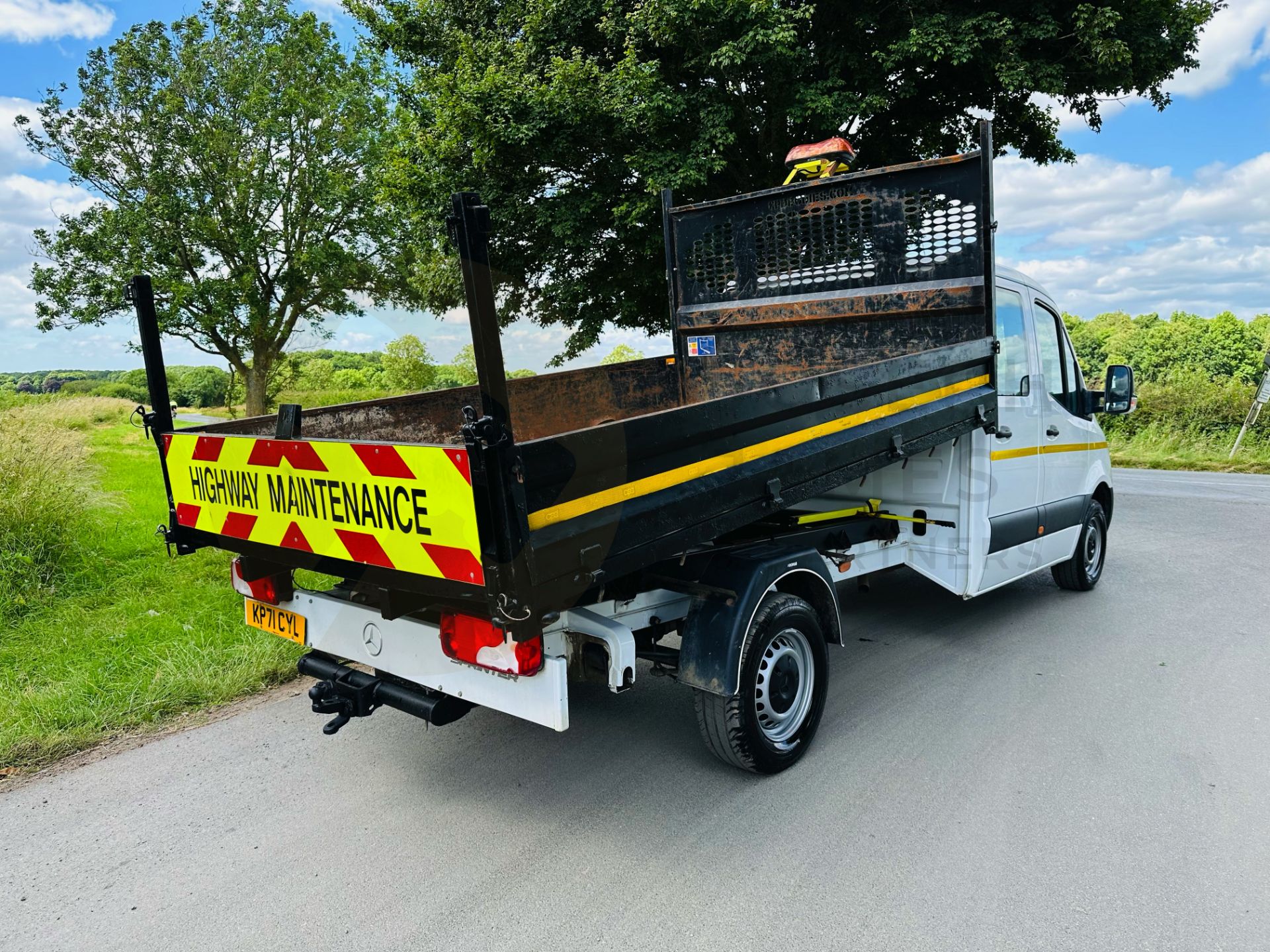 (ON SALE) MERCEDES SPRINTER 315CDI RWD *LWB D/C TIPPER* (2022 - FACELIFT MODEL) *EURO 6* (3500KG) - Image 10 of 33