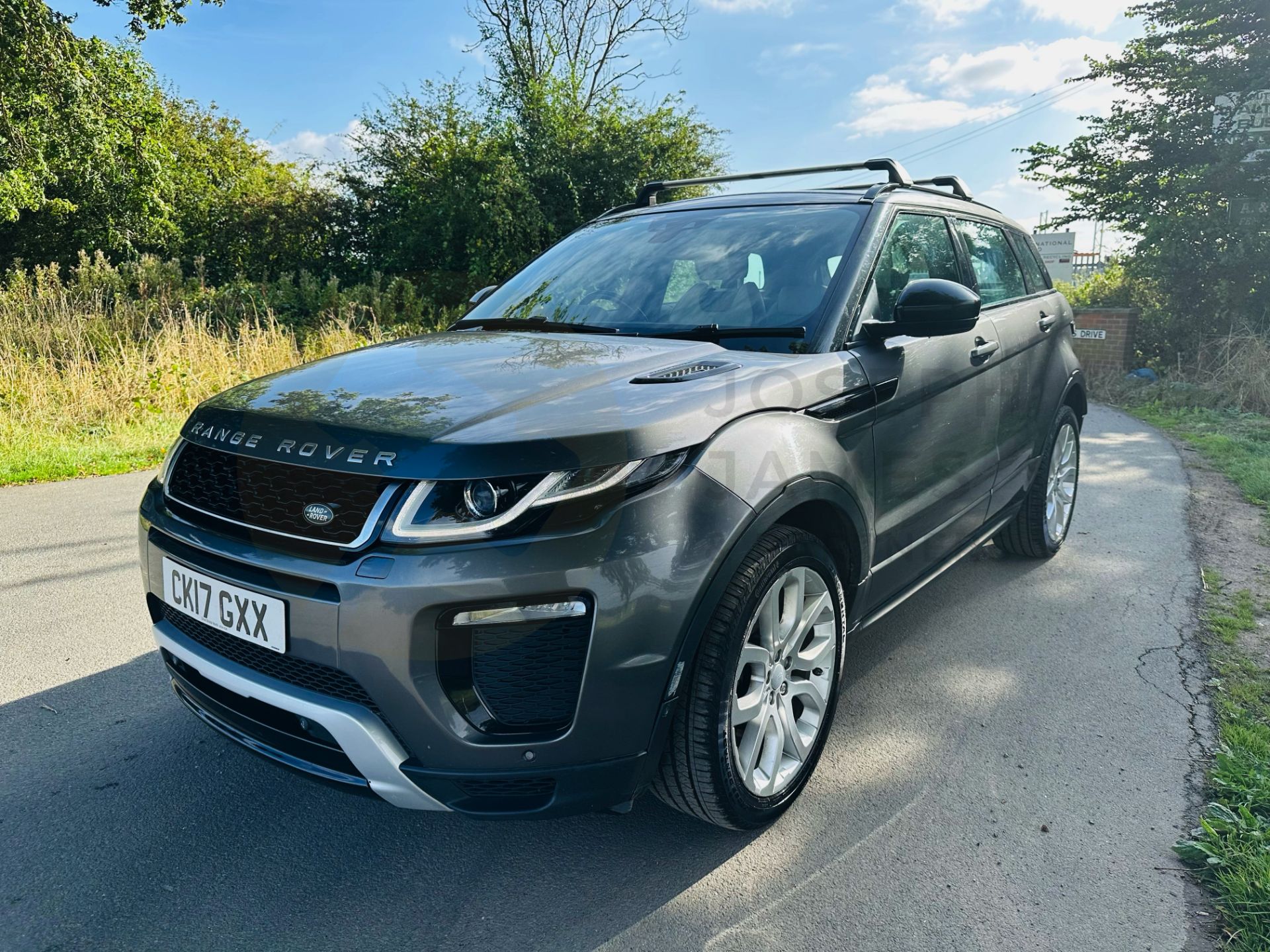 (ON SALE) RANGE ROVER EVOQUE *HSE DYNAMIC* 5 DOOR SUV (2017 - EURO 6) 2.0 TD4 - AUTO S/S (NO VAT) - Image 4 of 35