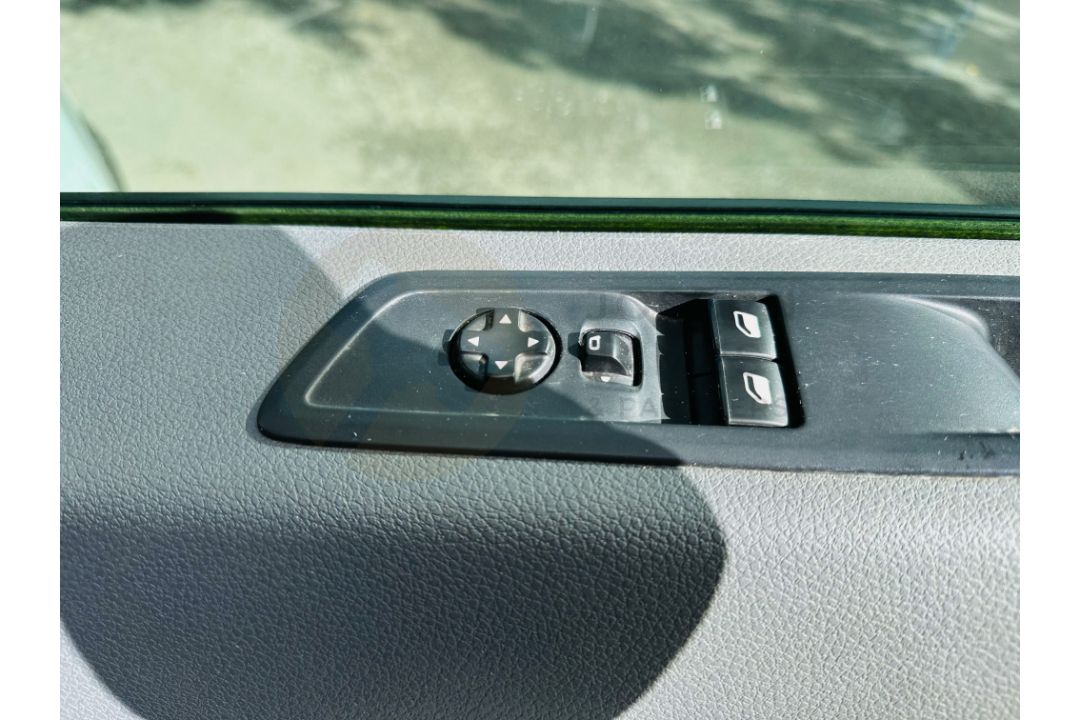 (ON SALE) CITROEN DISPATCH XS1000 BLUEHDI *ENTERPRISE EDITION* (20 REG) - AIR CON - 1 OWNER! - Image 22 of 30