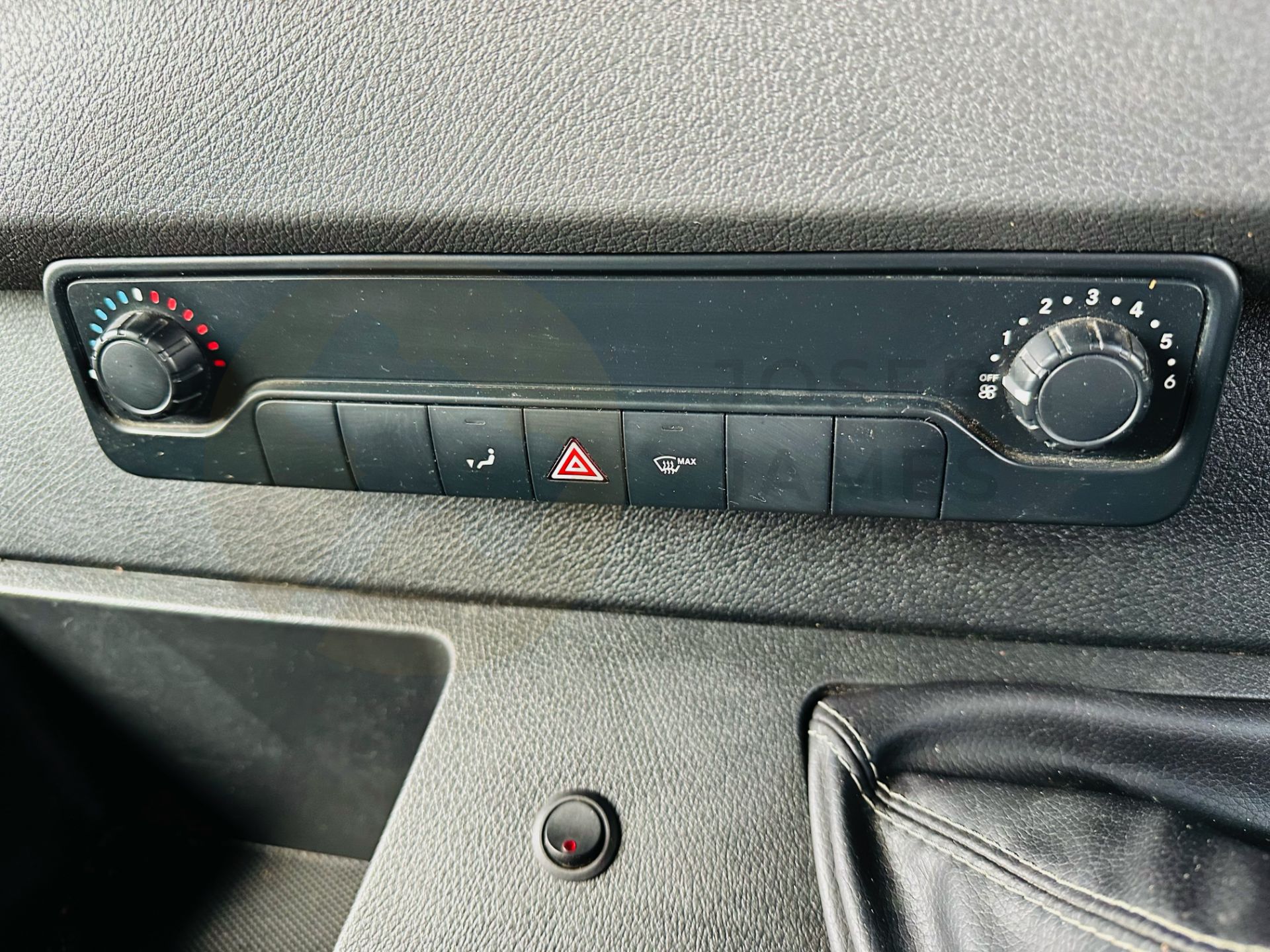 (ON SALE) MERCEDES SPRINTER 315CDI RWD *LWB D/C TIPPER* (2022 - FACELIFT MODEL) *EURO 6* (3500KG) - Image 26 of 33