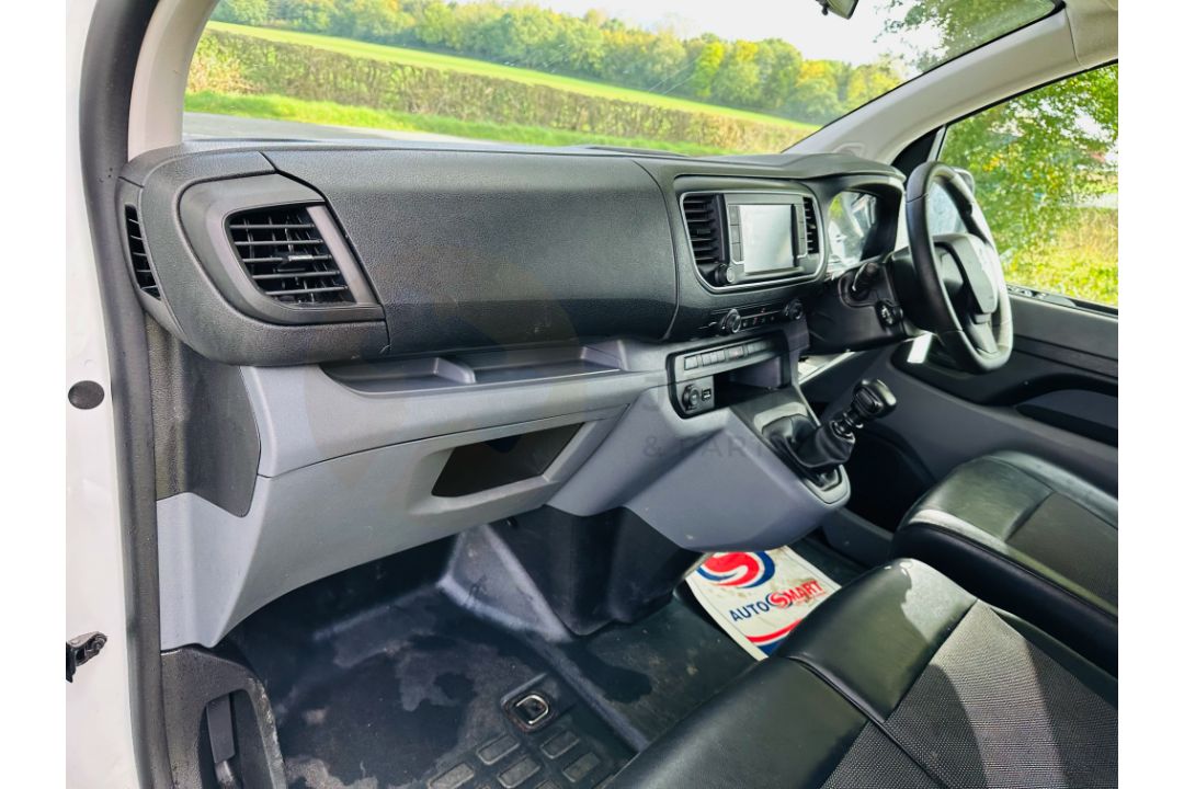 (ON SALE) CITROEN DISPATCH XS1000 BLUEHDI *ENTERPRISE EDITION* (20 REG) - AIR CON - 1 OWNER! - Image 18 of 30