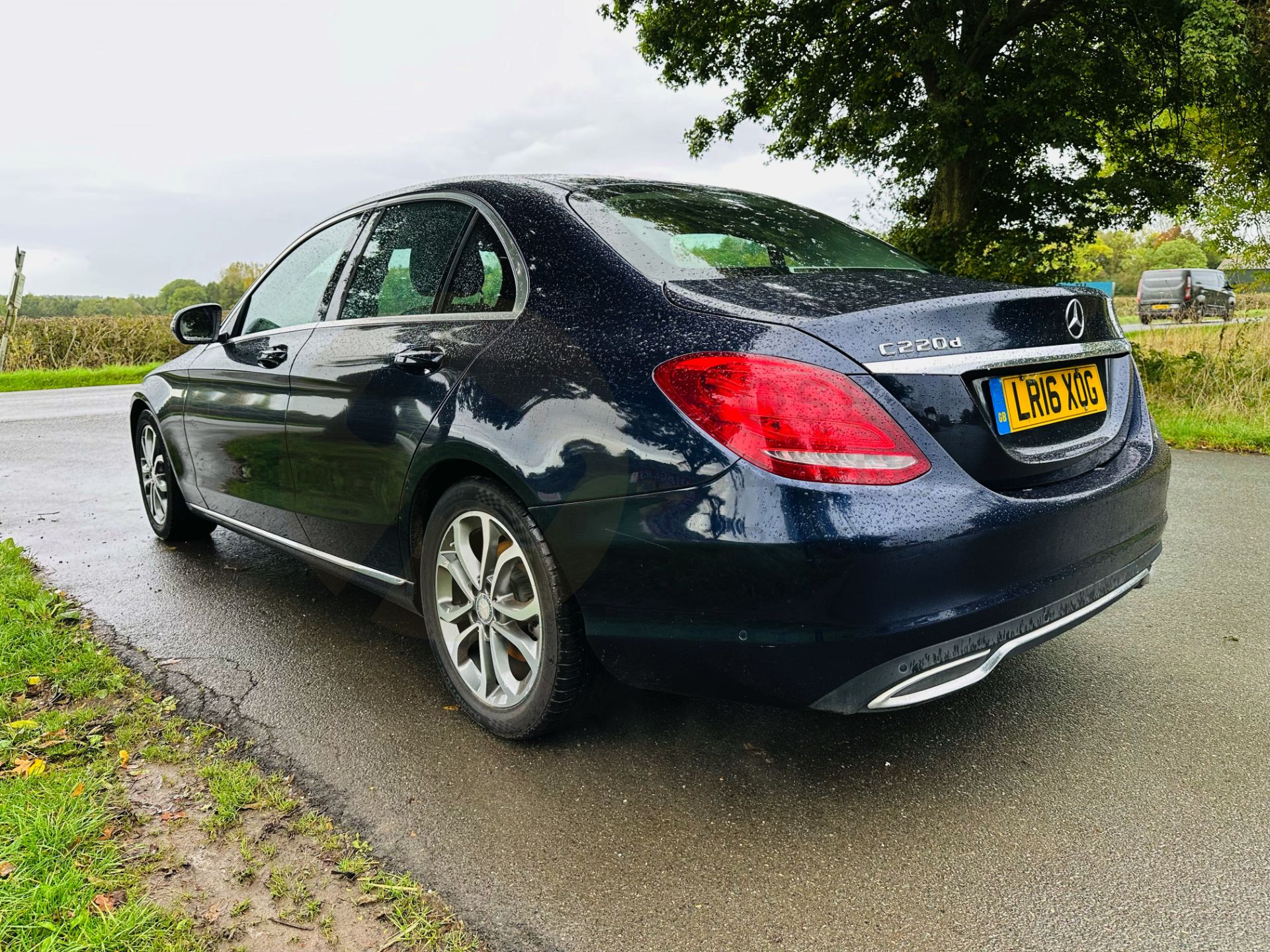MERCEDES C220D *SPORT EDITION* (16 REG) 7G -TRONIC AUTOMATIC - 1 OWNER - SERVICE HISTORY -EURO 6 - Image 7 of 34