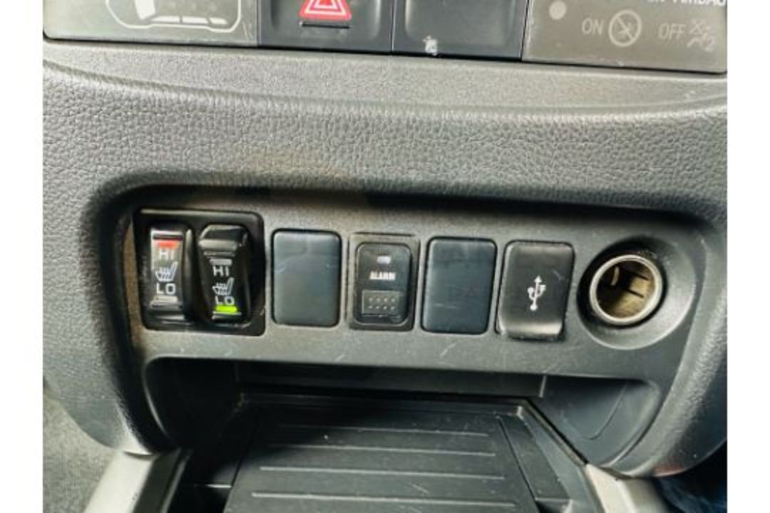 MITSUBISHI L200 "WARRIOR" 2.4DI-D "AUTO START/STOP DOUBLE CAB - 67 REG - LEATHER - MASSIVE SPEC - Image 26 of 33