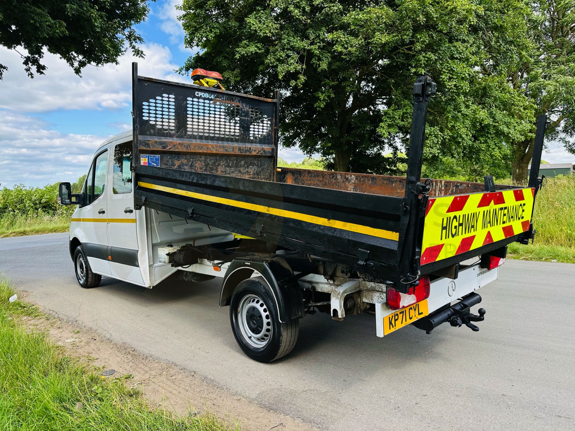 (ON SALE) MERCEDES SPRINTER 315CDI RWD *LWB D/C TIPPER* (2022 - FACELIFT MODEL) *EURO 6* (3500KG) - Image 7 of 33