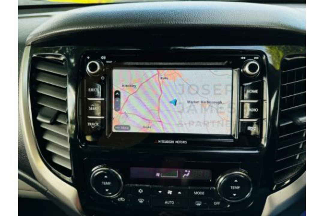 MITSUBISHI L200 "WARRIOR" 2.4DI-D "AUTO START/STOP DOUBLE CAB - 67 REG - LEATHER - MASSIVE SPEC - Image 29 of 33
