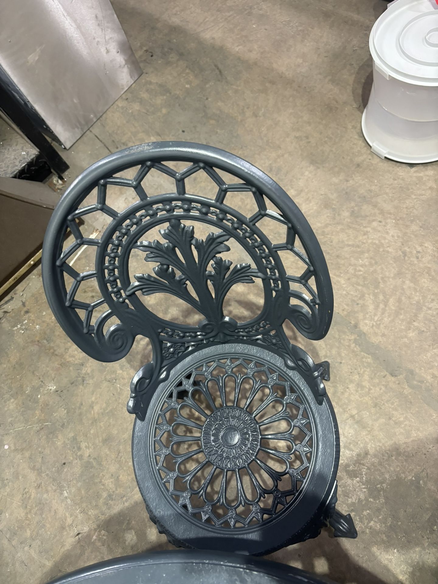 Cast Aluminium Outdoor Garden Dining Set As Seen In Photos - Image 8 of 8