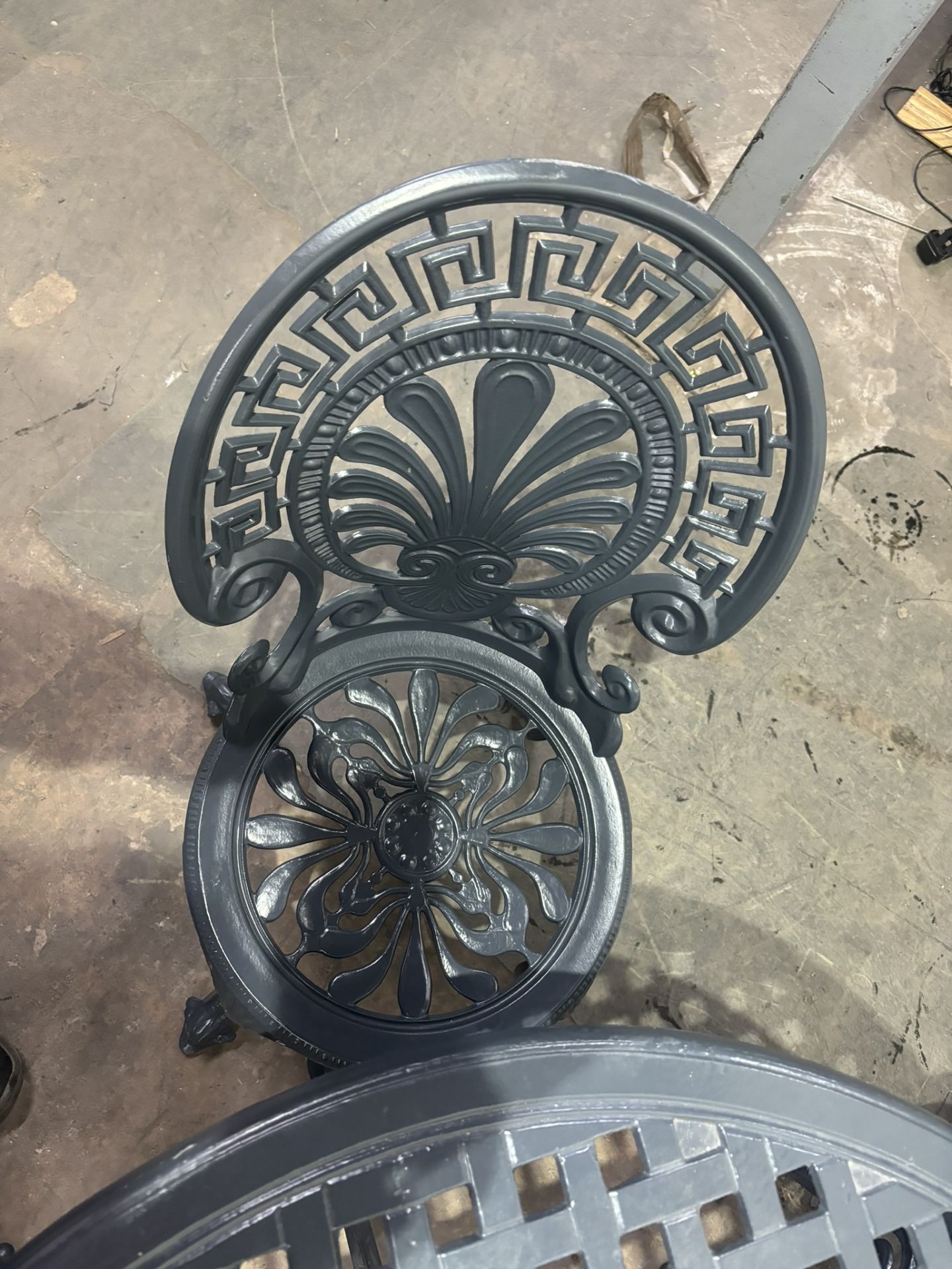 Cast Aluminium Outdoor Garden Dining Set As Seen In Photos - Image 7 of 8