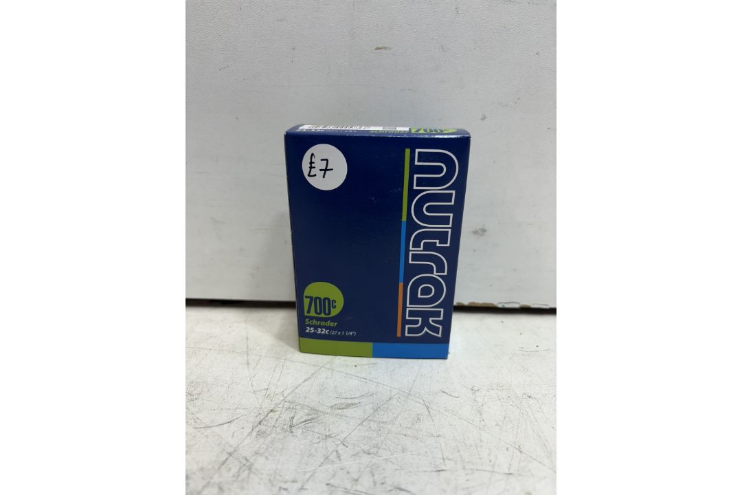 11 x Nutrak 700x 25-32C Schrader inner tubes - Image 1 of 3