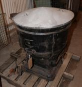 Vintage Cast Iron Solid Fuel Boiler w/ Galvanised Lid & Drain Valve | 35