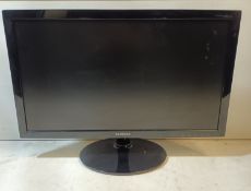 6 x Samsung S24D300 Monitors