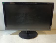 6 x Samsung S24B150 Monitors