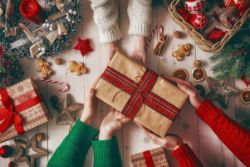 Christmas Sale | Seasonal Gifts & Decoration, Stocking Fillers, Gift Bags, Toys & Games
