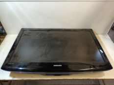 Samsung LE37R88BD TV Monitor * Missing Power Lead & Remote *