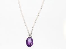 Kette/Collier: weißgoldenes vintage Goldschmiede-Collier mit einem Amethyst und Diamanten