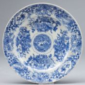 Teller mit floralem Dekor, China